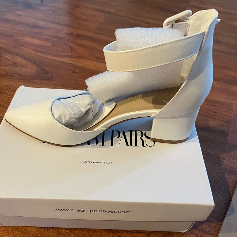 Dream Paris White heels